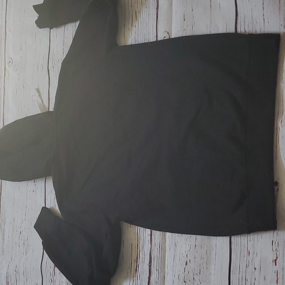 🆕️ CUTE SANRIO HELLO KITTY BLACK HOODED SWEATER ❤️🖤 - Picture 8 of 8